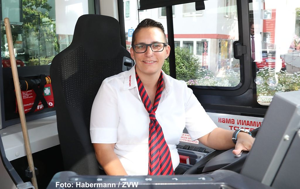 Sabrina Hausmann ist Busfahrerin des Jahres 2018 im Rems-Murr-Kreis